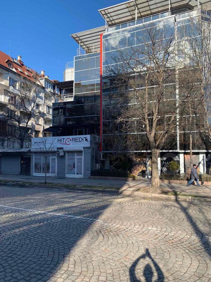 Lilia 3 Self-Check In Apartment With Hot Water Despite Prevention In The Neighborhood, Food And Drink Shop Open Until 10 Pm And Free Parking Area Next Ot 24 Hours Food And Drink Shop And Free Parking Area Sofia Buitenkant foto
